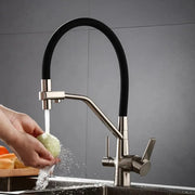 Kuchynská batéria s 3 konánmi Flexibilné potrubie čierna strieborná čierna