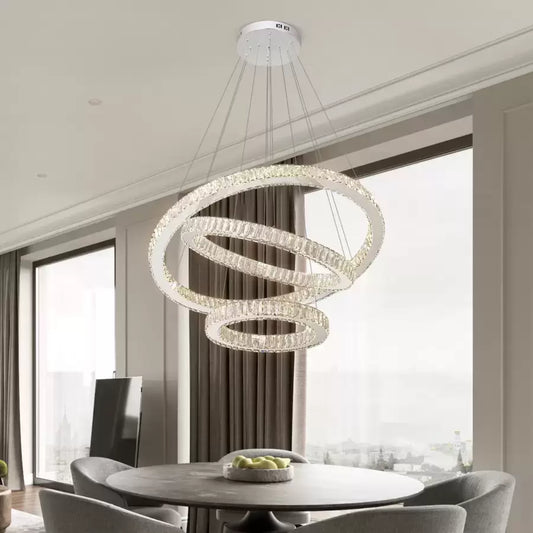 Závesný LED luster s diaľkovým ovládaním a krištáľom CAYDEN 200W, 3 kruhy, studené/teplé/neutrálne svetlo, stmievateľné, lesklý chróm, nastaviteľná výška