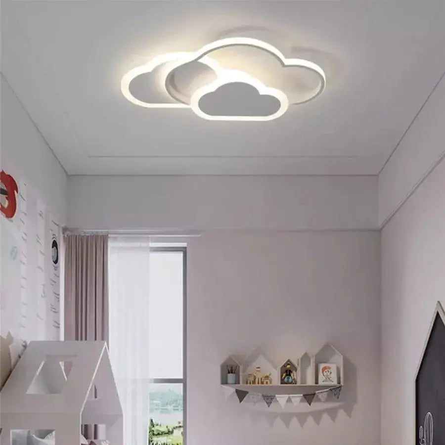 LED luster s diaľkovým ovládaním RIOKO 53W, 3 obláčiky, studené/teplé/neutrálne svetlo, stmievateľné, biela