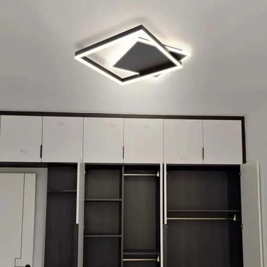 LED luster s diaľkovým ovládaním SCIOSO 104W, studené/teplé/neutrálne svetlo, stmievateľné, čierny