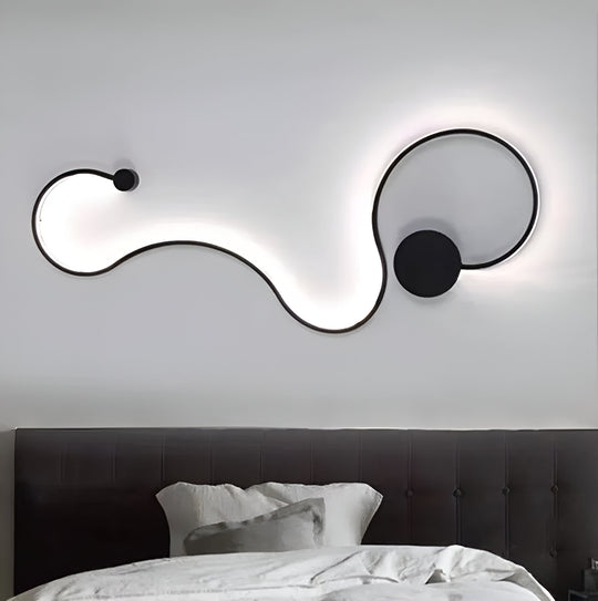 Delilah LED nástenné svietidlo 36W dekoratívne studené/teplé/neutrálne svetlé kovové a čierne silikónové vnútorné nástenné svietidlá Predvolený názov Alessandro Design