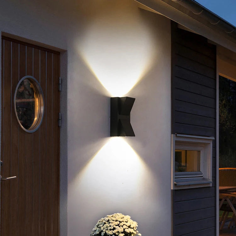 Aplikujte exteriérový šarlátový LED, 6W, čierna, 3000K