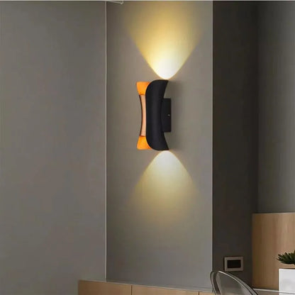 Aplikujte exteriér LED Pauline, 10W, kov, čierny a zlato