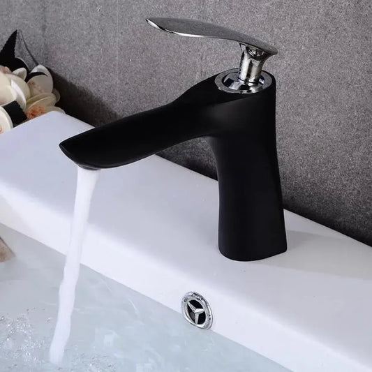 Batéria Washbasin, sanitárna mosadz, čierna, OD/2024
