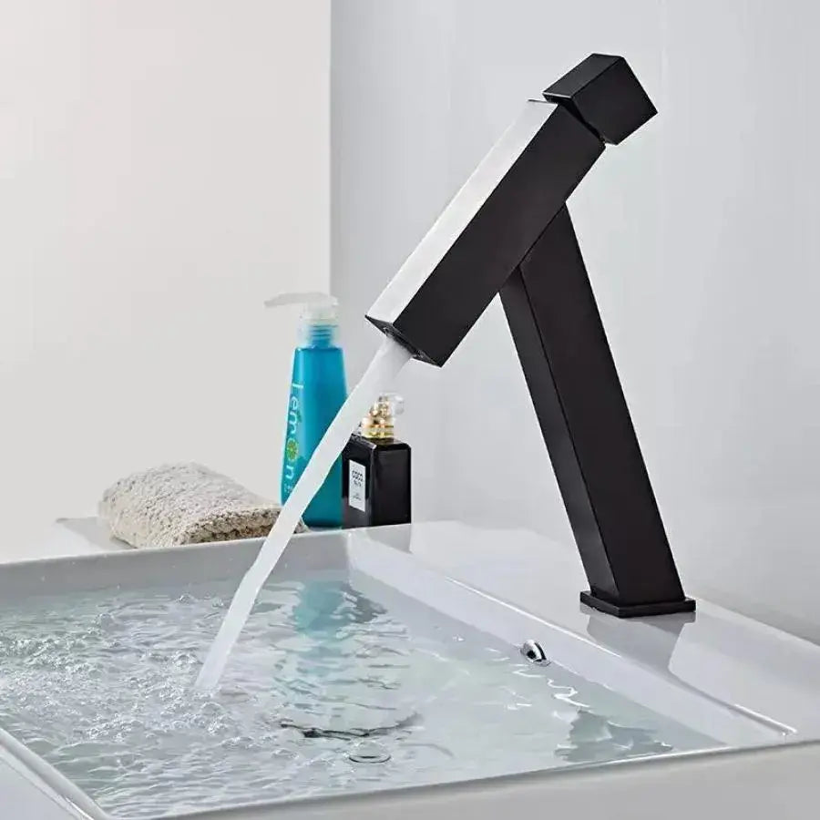 Batéria Washbasin, sanitárna mosadz, čierna, OD/2036