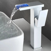 Batéria Washbasin, RGB svetlo, zmena farby v závislosti od teploty vody, OD3014