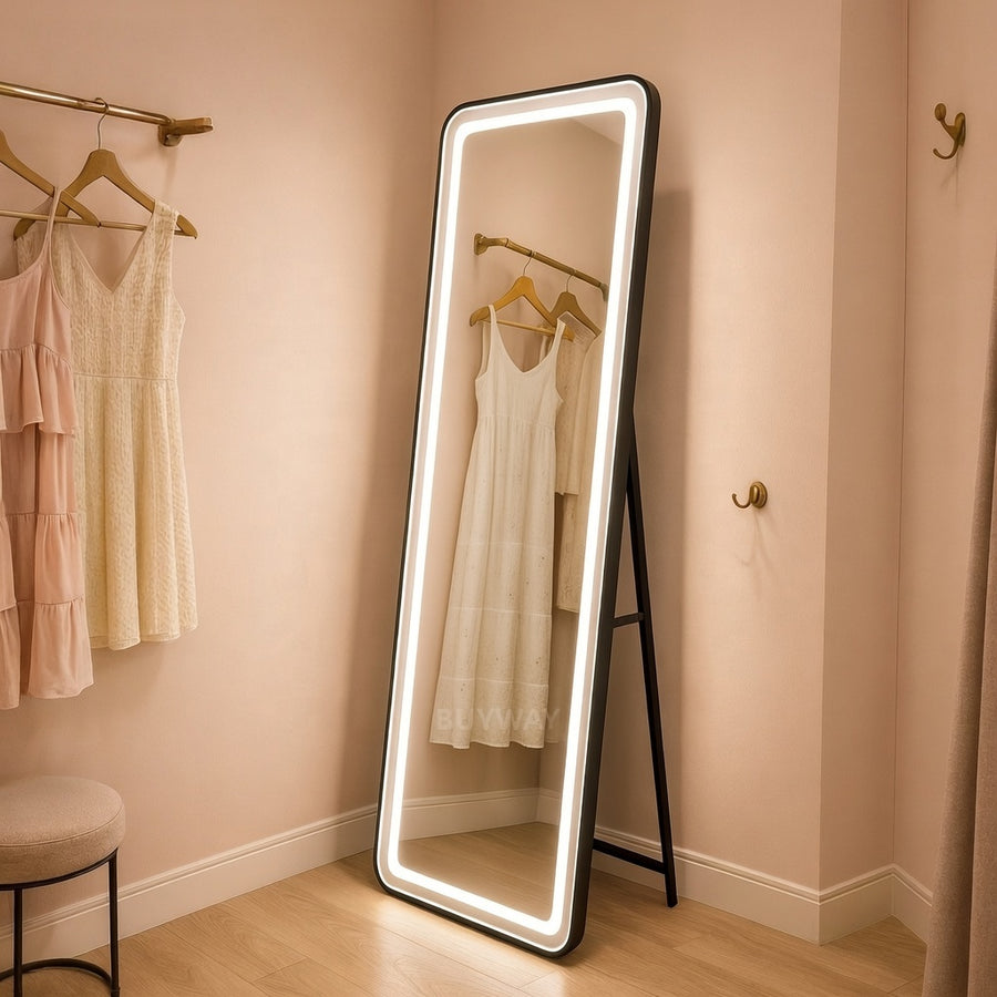 Obdĺžnikové LED zrkadlo, čierny rám, 50x160 cm, stmievateľné, studené/teplé/neutrálne svetlo, župan